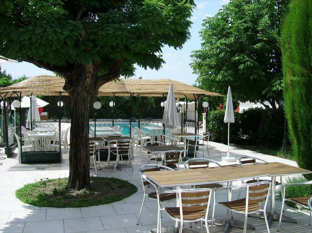 Le Relais Du Lac Montauroux Exterior foto
